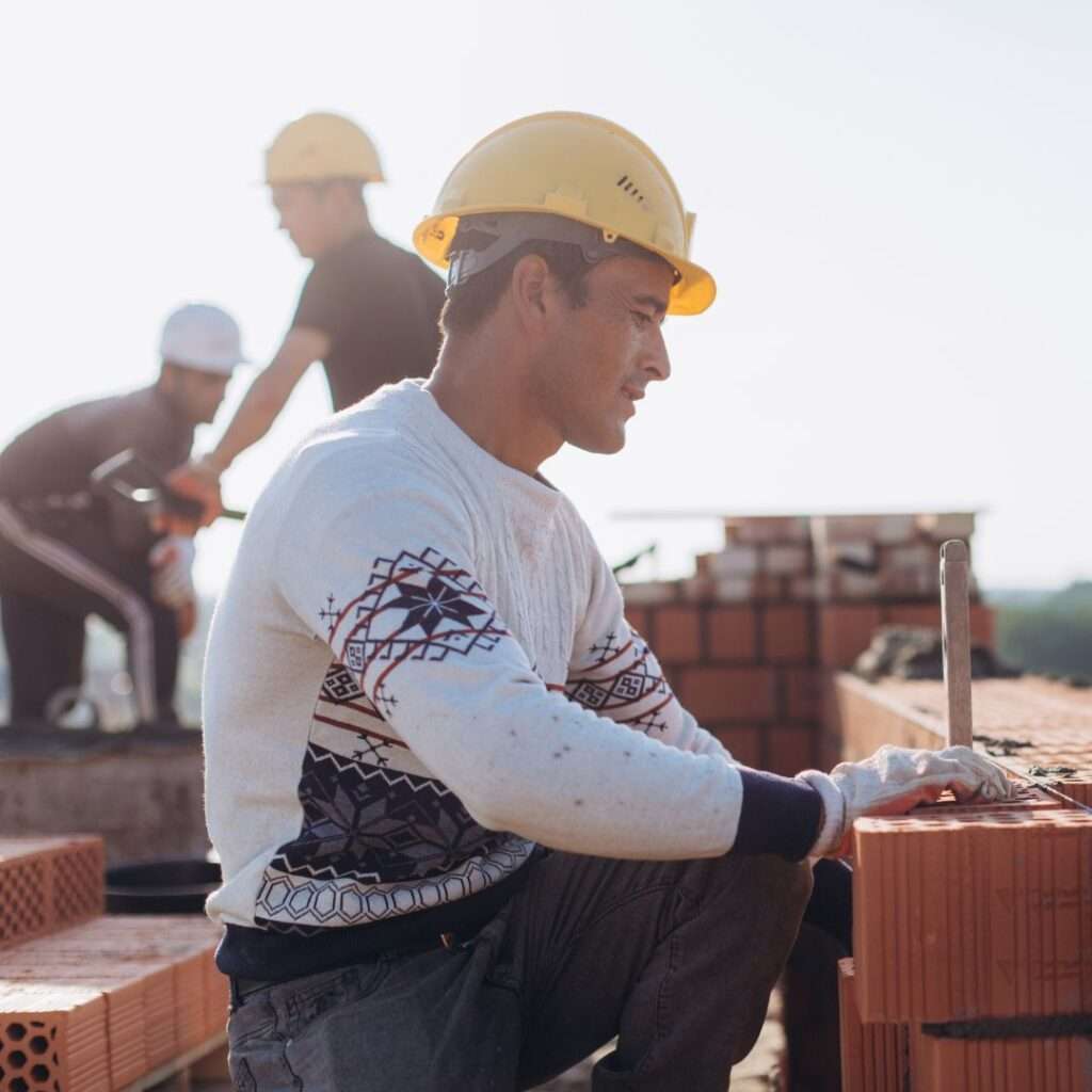 Unfallvorsorge für Bauhelfer